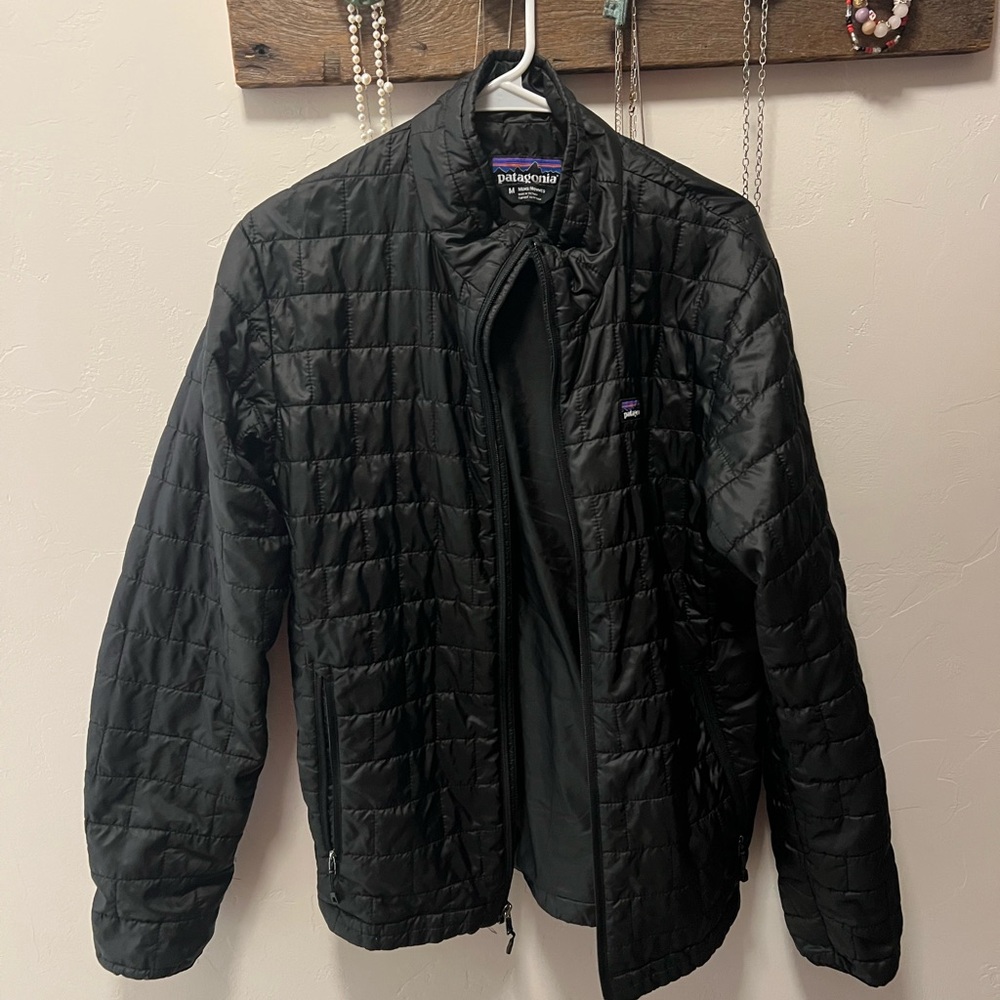 Patagonia Men's Black Puffer Jacket